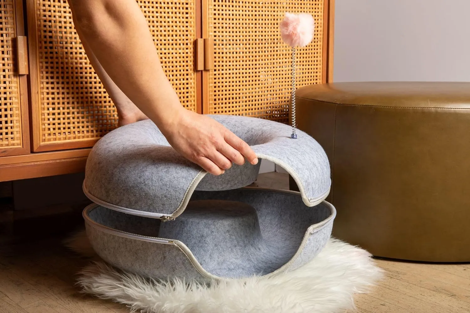 Feline Paradise Donut Cat Bed, Tunnel, Jia Xi Indoor Hideout, Peekaboo Cave (Light Gray, Medium)