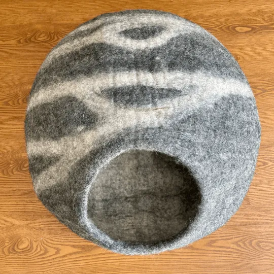 SMOKEY  Natural Wool Cat Cave | Cat Bed