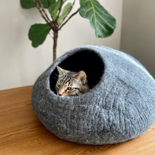 SMOKEY  Natural Wool Cat Cave | Cat Bed